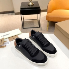 Burberry Low Shoes